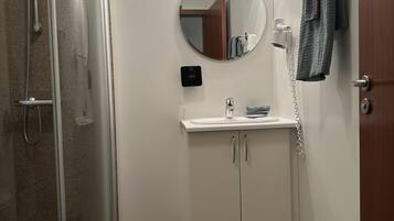 Classic Studio | Bathroom | Towels
