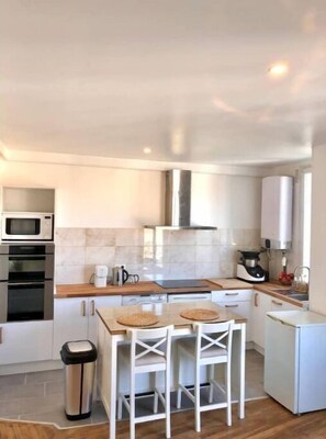 Private kitchen - Clamart : Confortable 2 Pièces (Clamart)