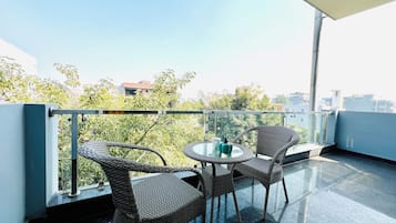 Superior King Room | Balcony view