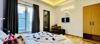 ZEN Medicity - Boutique Hotel Gurgaon