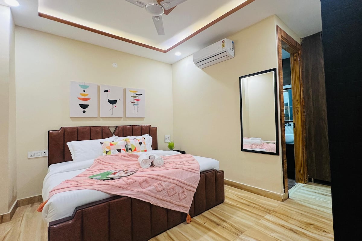 Superior Two-Bedroom Apartment | 1 kamar tidur, brankas, meja kerja, dan kedap suara