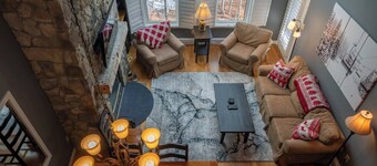 3-BR Winterplace Ski-In/Out Okemo Condo w/ Loft