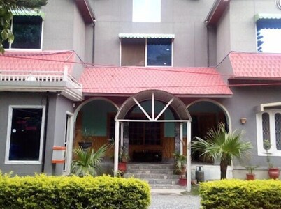 巨大的梦想旅馆