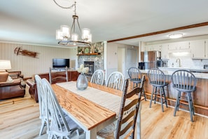 Apartment (2 Bedrooms) | Interior - Newly Renovated Sky Valley Condo w/ Mtn Views (Dillard)