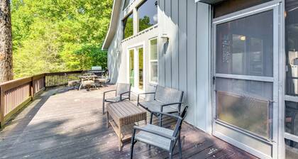 Mountain Cabin w/ Covered Decks & Fire Pit!
