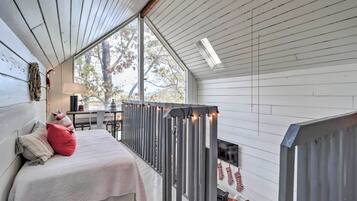 House (1 Bedroom) | Interior