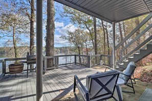House (1 Bedroom) | Interior - 'the Chalet on Sinclair' w/ Private Dock & Kayaks! (Eatonton)