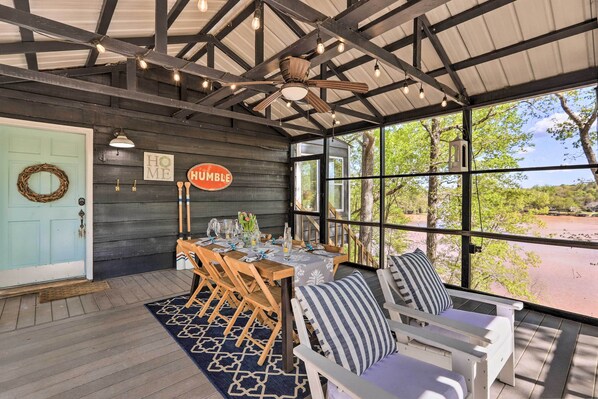 Interior - 'the Chalet on Sinclair' w/ Private Dock & Kayaks! (Eatonton)