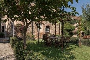 Outdoor dining - TWO-ROOM APARTMENTS 13 FIESOLE (Casole d'Elsa)