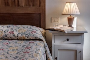 1 chambre, bureau, lit parapluie, Wi-Fi gratuit