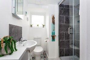 Shower - The Loft (Helston)
