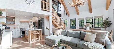 TV, fireplace, books, stereo