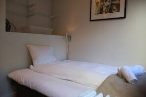 3 bedrooms, iron/ironing board, travel crib, WiFi