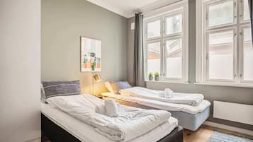 5 bedrooms, iron/ironing board, travel crib, WiFi