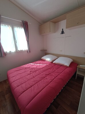 3 bedrooms, iron/ironing board - Mobil-home le Petit Paradis (Avrillé)