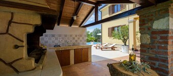 Nice apartment in Visnjan with WiFi