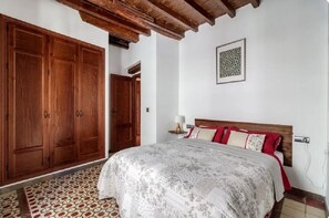 2 Schlafzimmer, Bügeleisen/Bügelbrett, Reisekinderbett, kostenloses WLAN