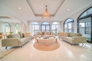 Villa | 6 Schlafzimmer