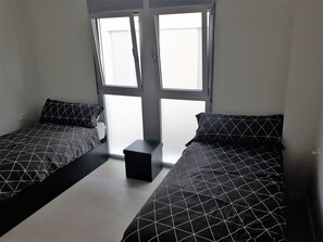 2 Schlafzimmer, Bügeleisen/Bügelbrett, kostenloses WLAN, Bettwäsche