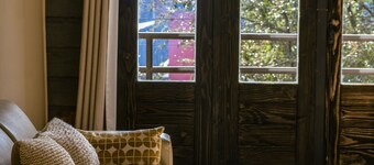 ホテル・ニュエン BnB