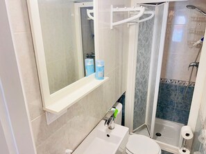 Shower, towels - Duplex Dreamhills Los Altos (Orihuela Costa)