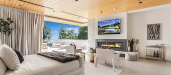 Swallow Sanctuary - A Modern Marvel in the Heart of LA