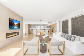 Smart TV, fireplace, ping pong, books