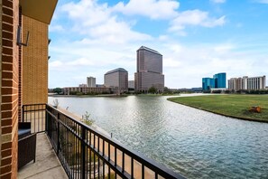 Property grounds - 25% OFF 3BD Lakeview HWY348 L. Colinas LC058 (Irving)