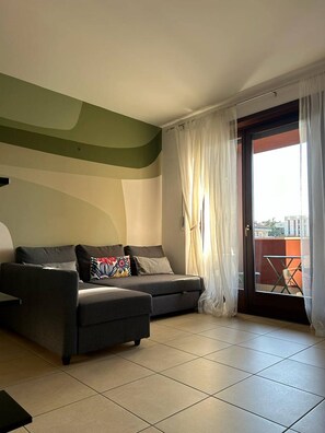Flat-screen TV - -Palio Garden Suite (Verona)