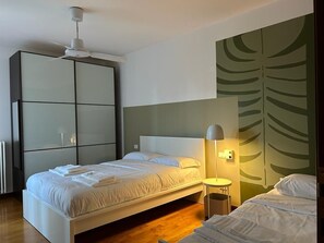 1 chambre, fer et planche à repasser, Wi-Fi, draps fournis