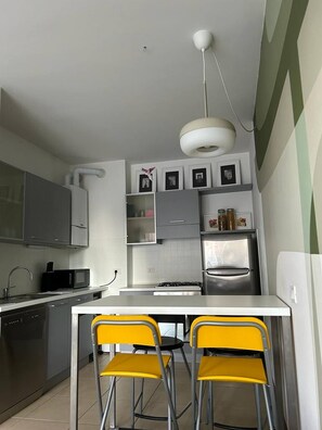 Coffee/tea maker, fridge, microwave, oven - -Palio Garden Suite (Verona)