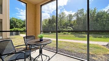 Condo, 2 habitaciones | Áreas de la propiedad