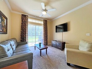 Condo, 2 Bedrooms | Living area