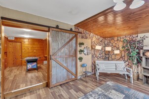 Apartment, 2 Bedrooms | Interior
