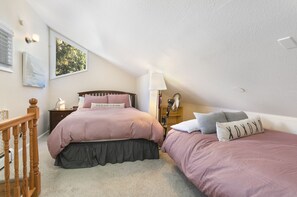 Condo, 3 Bedrooms | 3 bedrooms, laptop workspace, iron/ironing board, free WiFi