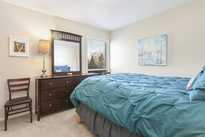 Condo, 3 Bedrooms | 3 bedrooms, laptop workspace, iron/ironing board, free WiFi - 925 Red Sandstone 3 Bedroom Condo by RedAwning (Vail)