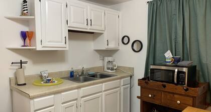 Beach Side Studio #2 Apts by RedAwning