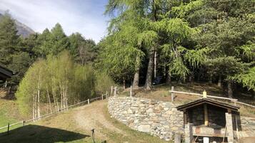 Enceinte de lâhĂ©bergement