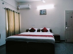 Double Room | Desk, free WiFi - Hotel G Grand by Urban Stay (Bengaluru)