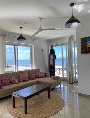 บริเวณนั่งเล่น