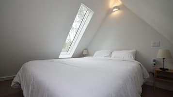 1 bedroom, internet, bed sheets