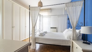 Apartment (2 Bedrooms)