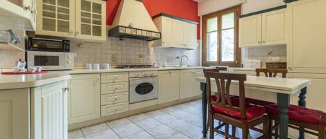 Apartment (2 Bedrooms) | Eigene Küche