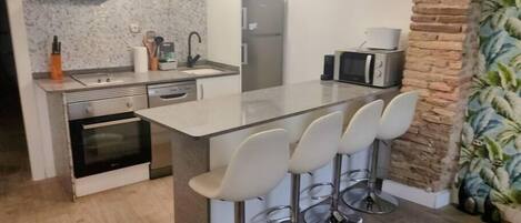 Fridge, microwave, oven, dishwasher