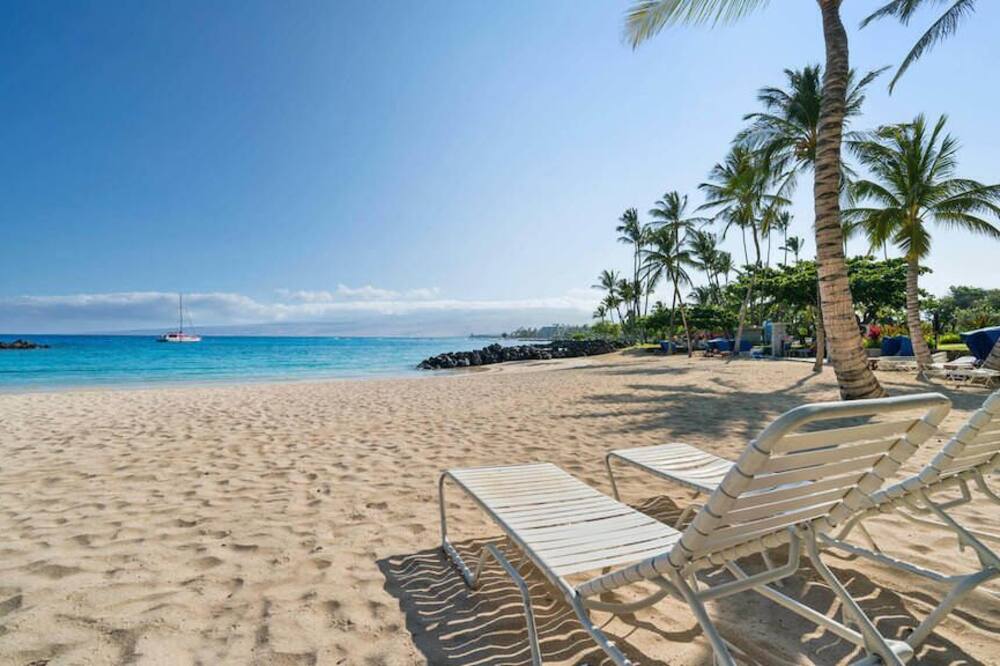Hale Maluhia – Stunning 2 BDR Resort Villa w\/ Pool, Golf, Beach, & More!