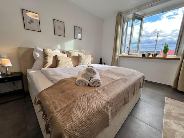 Basic Room | Desk, laptop workspace, free WiFi, bed sheets - Modern Hotel Krems Hauptbahnhof (Krems an der Donau)