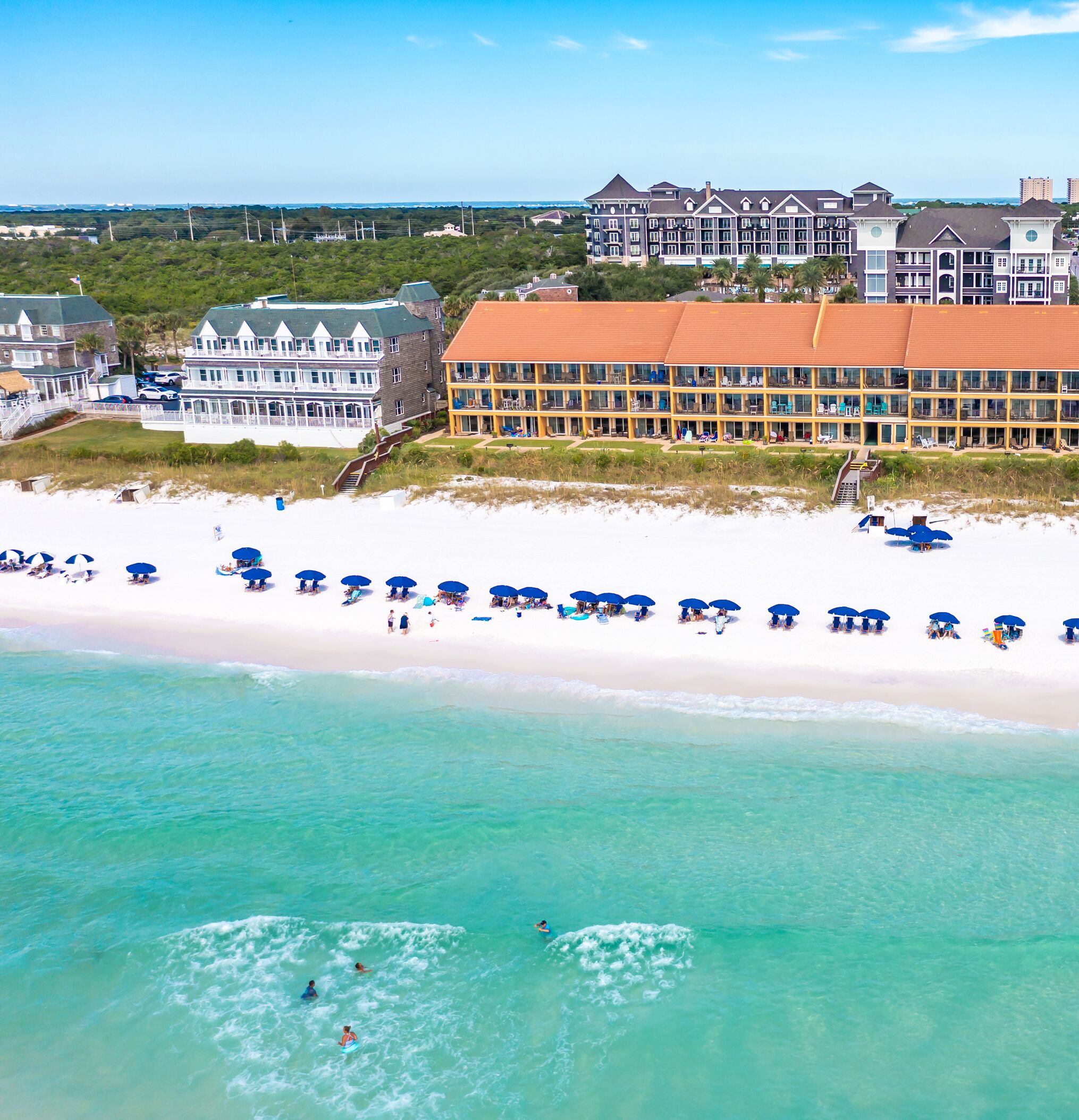 Gulf Front ~ Private Balcony ~ Resort Pool ~ Beachfront
