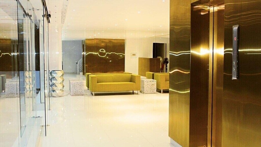 Hotel Layalee Grande Chennai