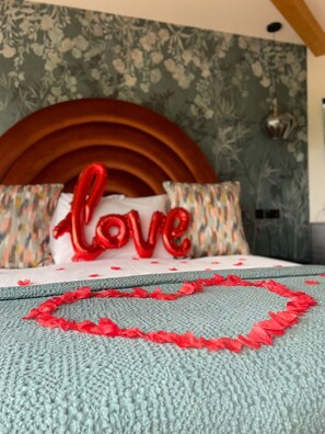 1 habitación, wifi y ropa de cama