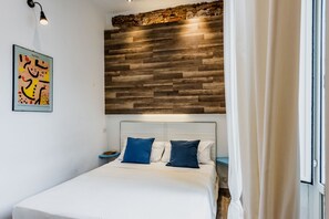 Bügeleisen/Bügelbrett, kostenloses WLAN, Bettwäsche